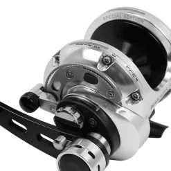 Okuma Makaira SEa Silver Lever Drag Reel -Fishing Essentials Shop Makaira 15TII Okuma Casting Reel 4 1000x1000 6b8363d4 ee1b 48ab 8f73 0c47825663e3 52006.1690931688